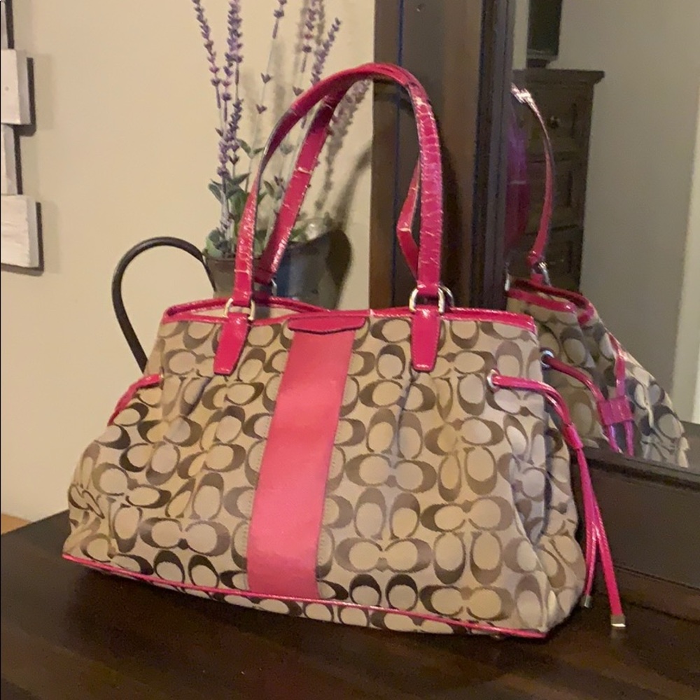 FLASH SALE!!! Coach Handbag Purse